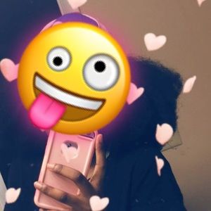 Meet your Posher, Janariah